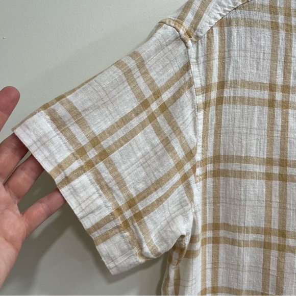 AE oversized boyfriend resort shirt in tan button front size small - Picture 7 of 11